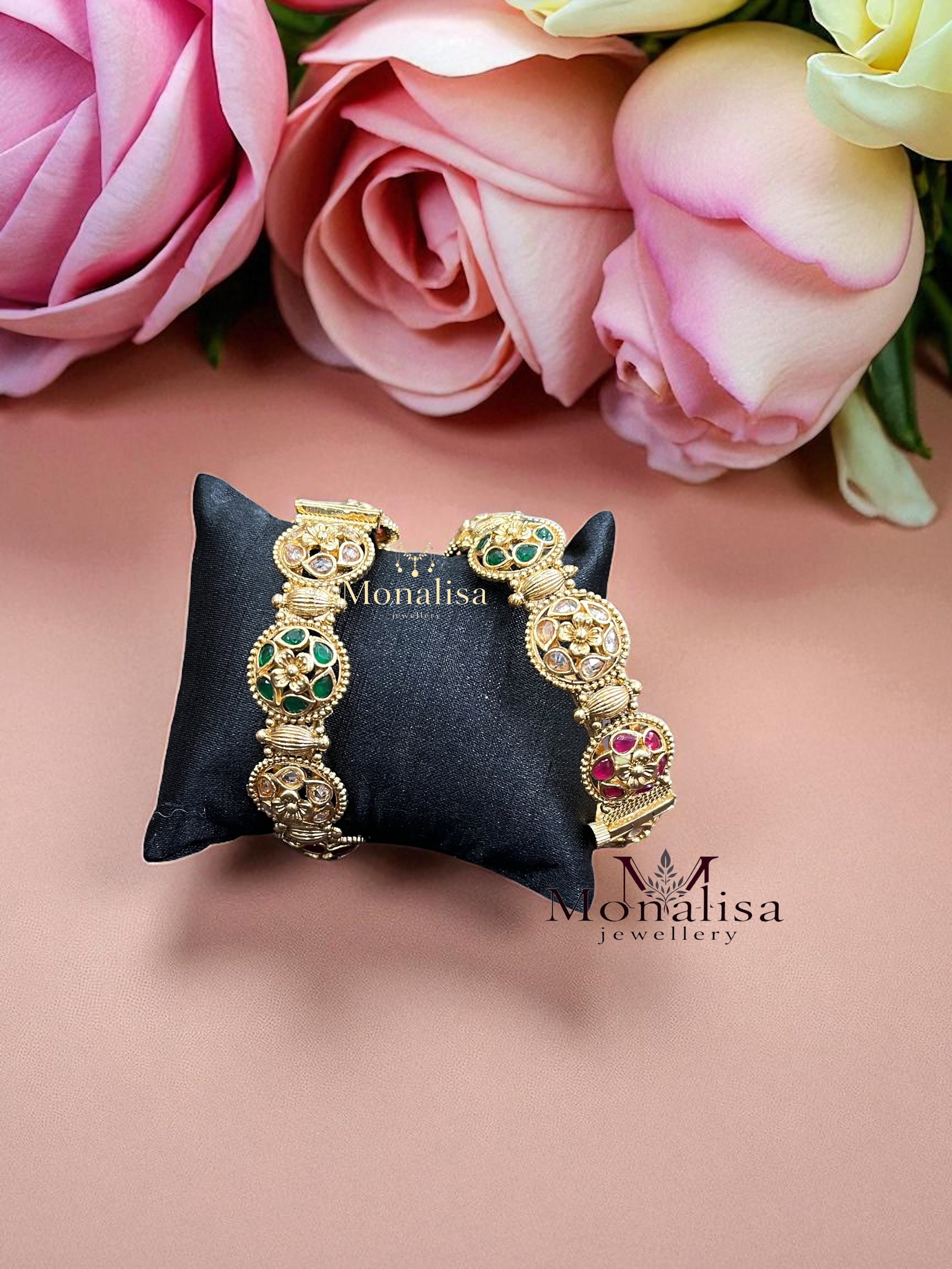 Siddhi Antique Designer Bangle