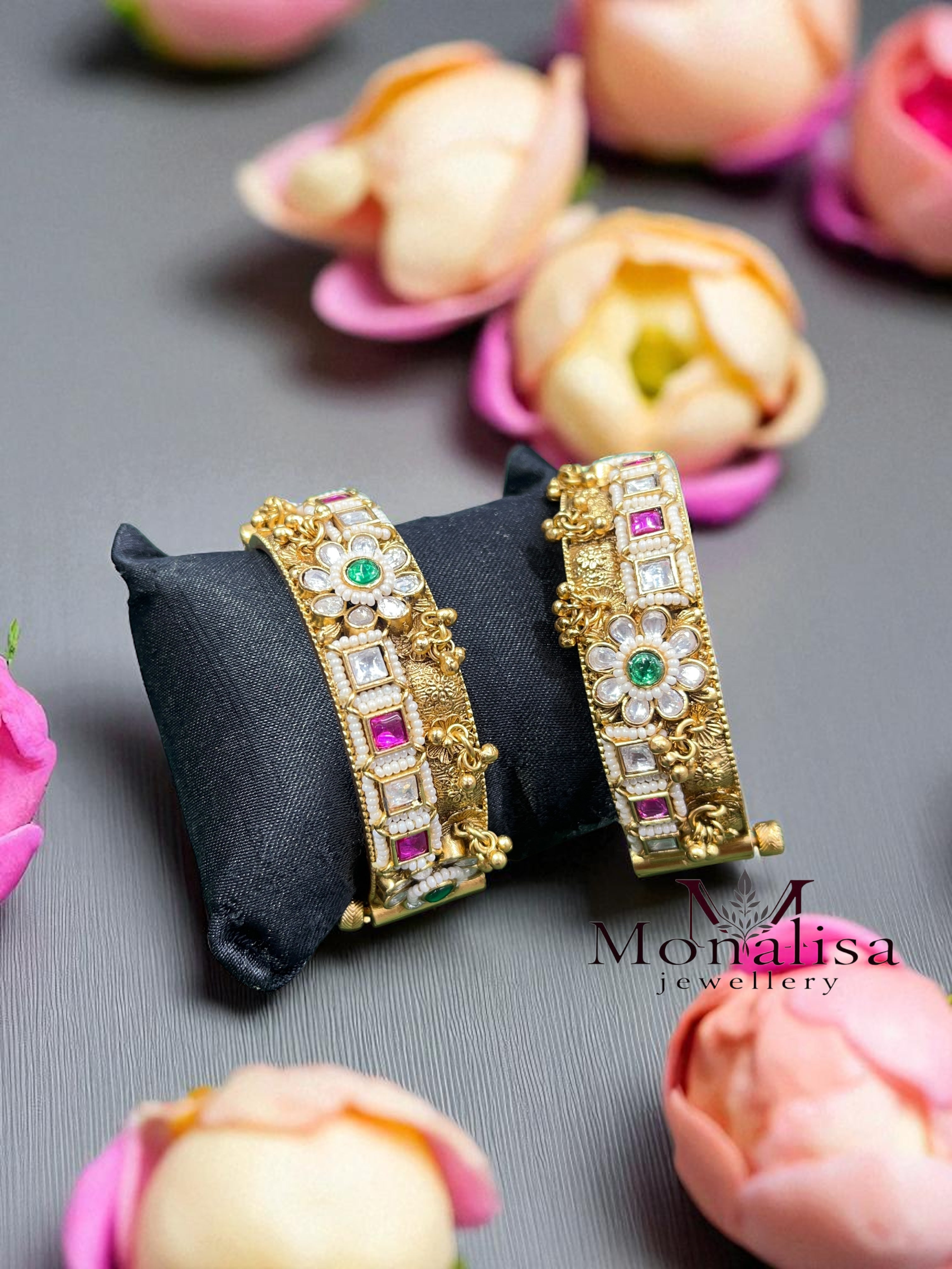 Nalshita Antique Designer Bangles