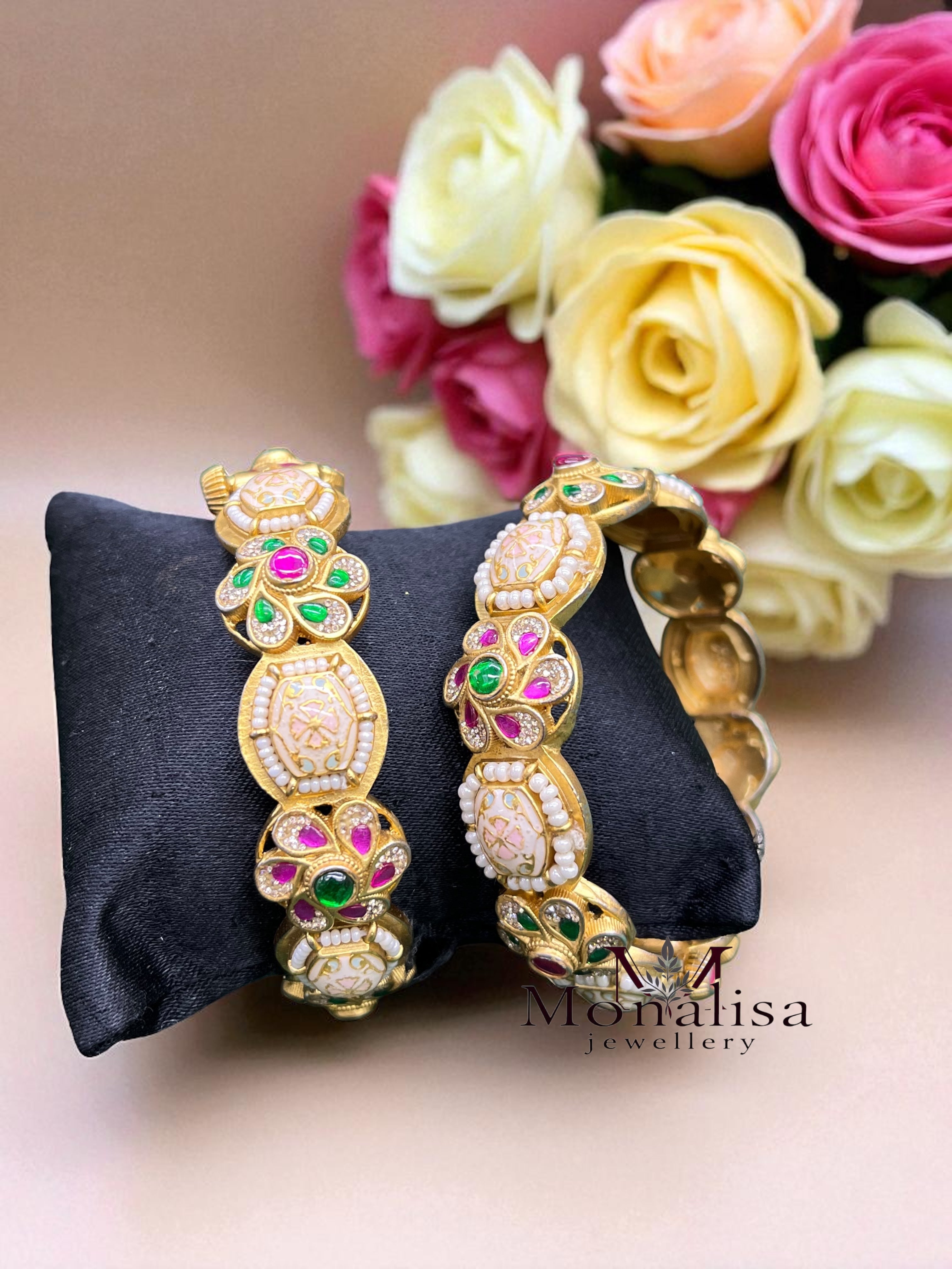 Tarishi Antique Designer Bangle