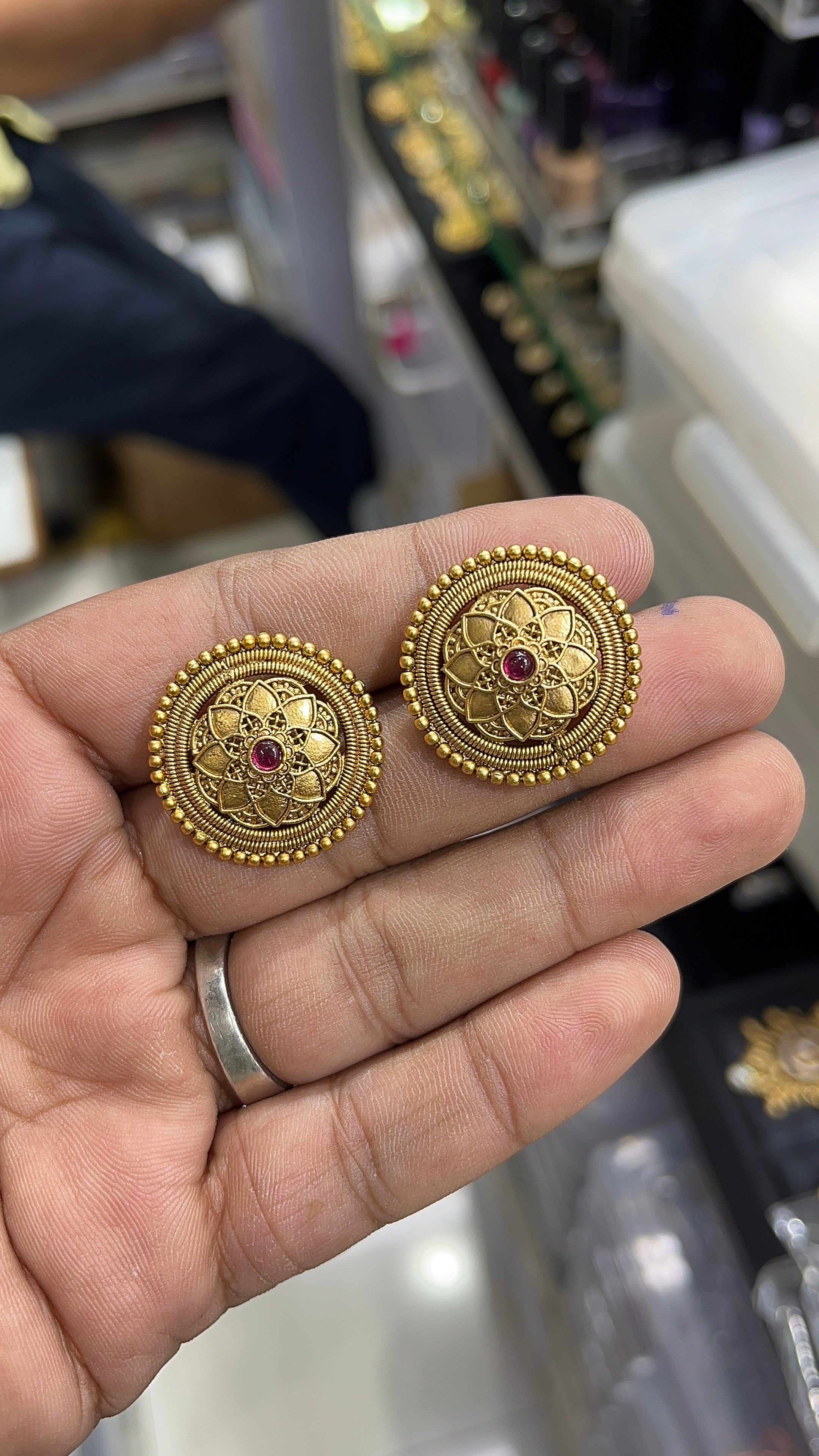 Sia Antique Designer studs