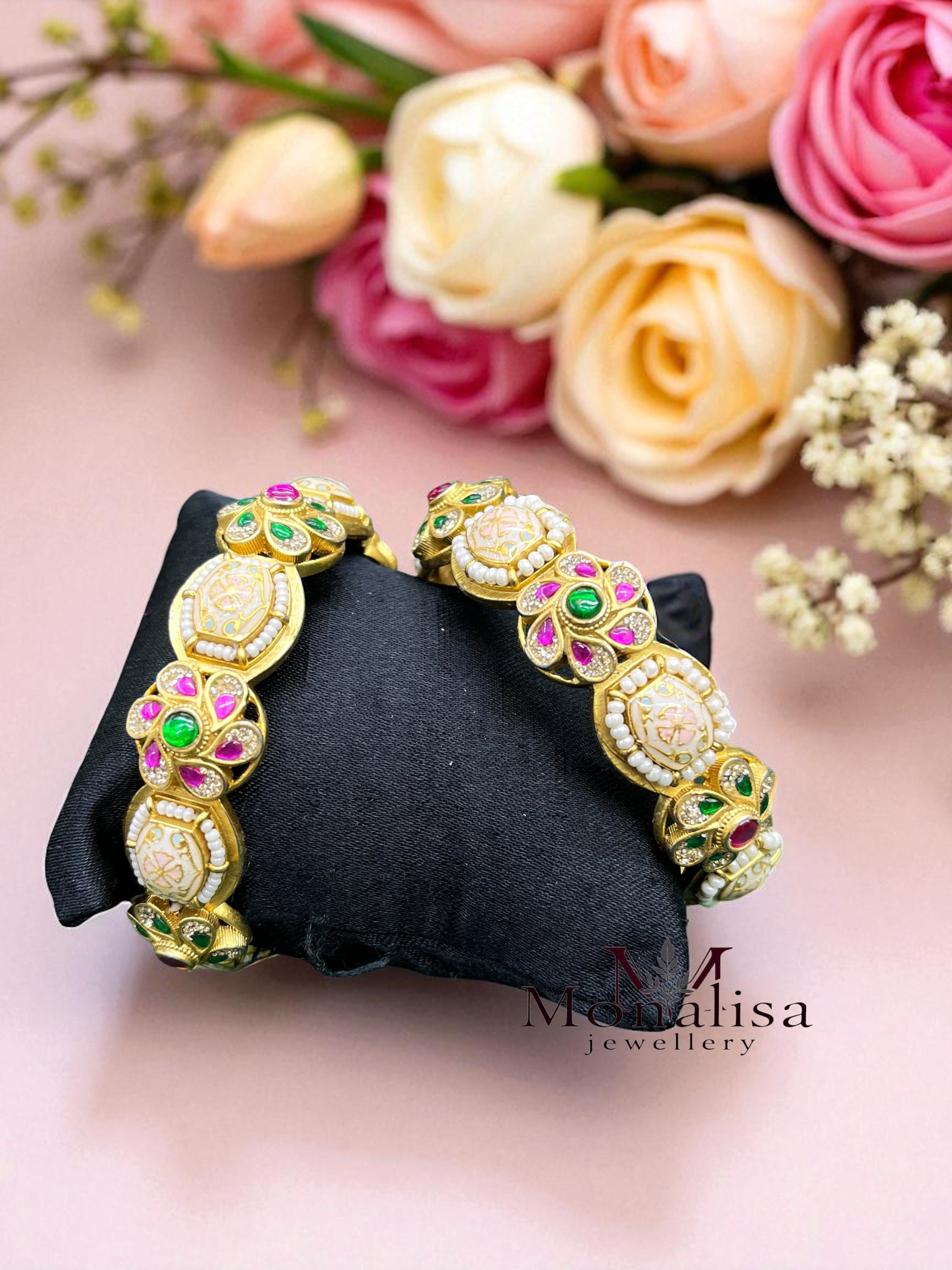 Tarishi Antique Designer Bangle