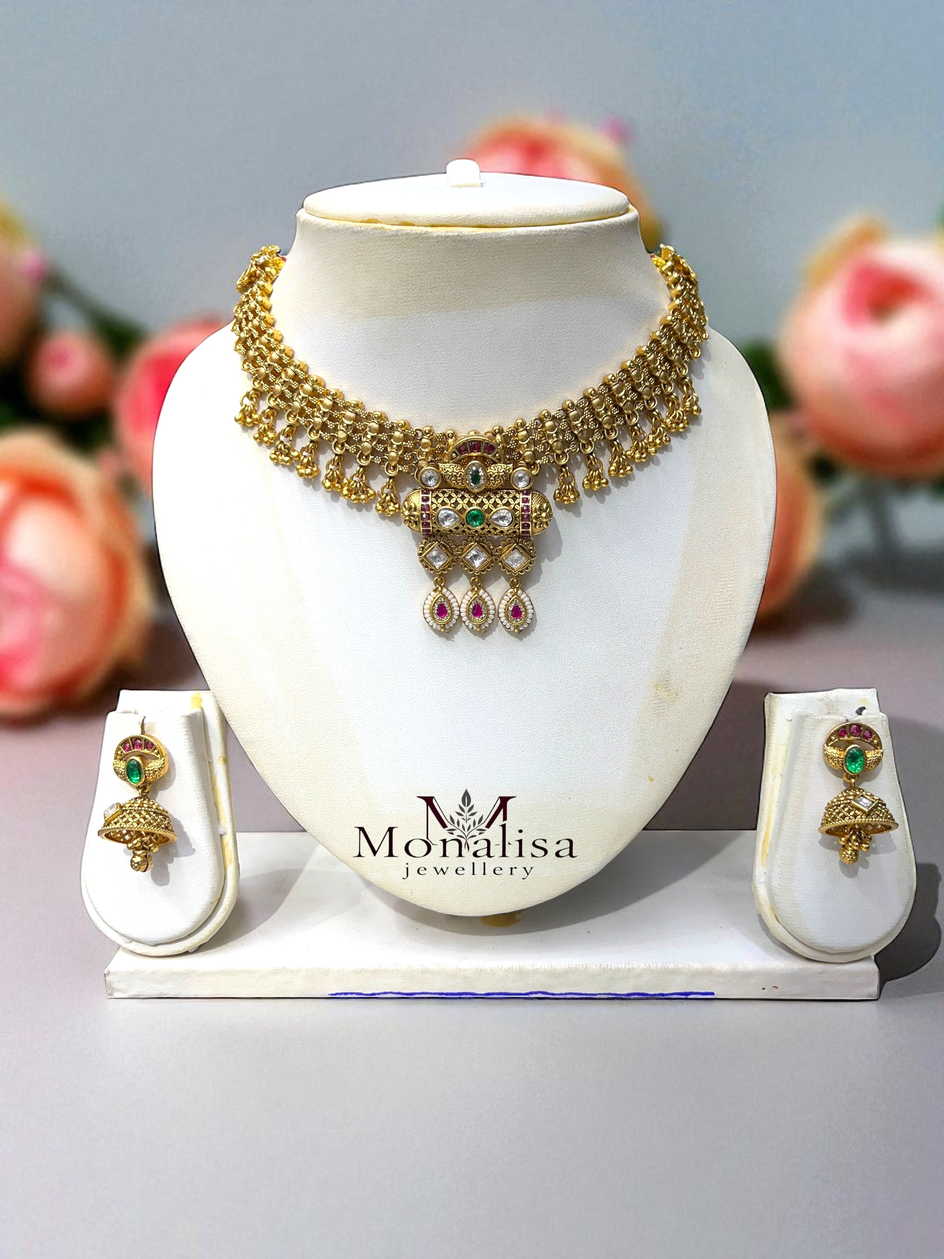 Aashi no.1 Antique  Necklace Set