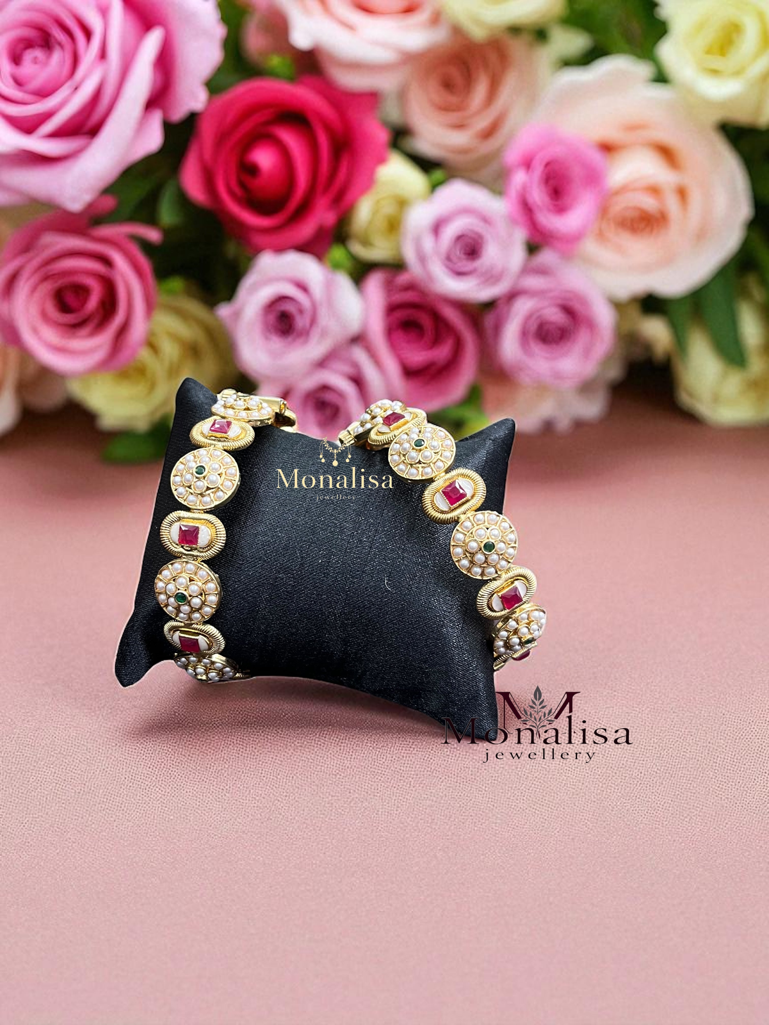 Ditiksha Antique Designer Bangle
