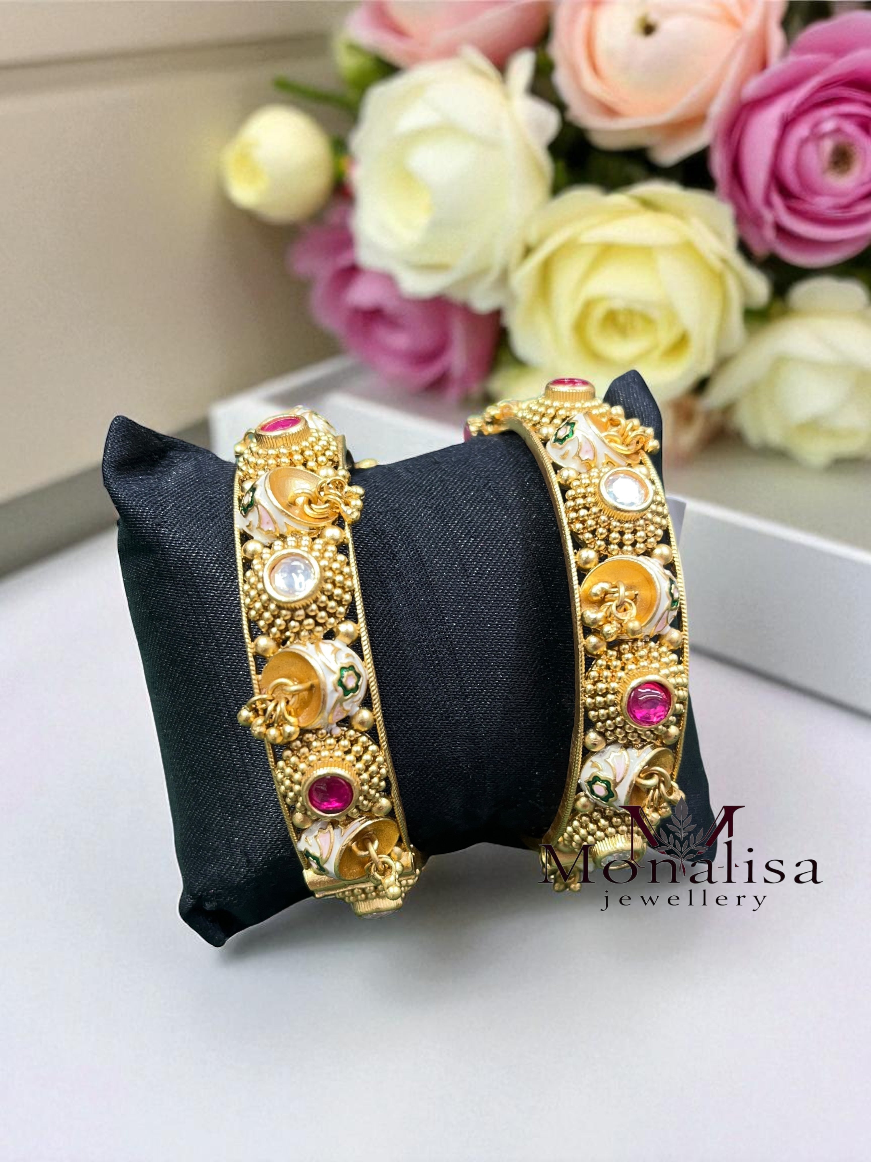 Aaryan Antique Designer Bangles
