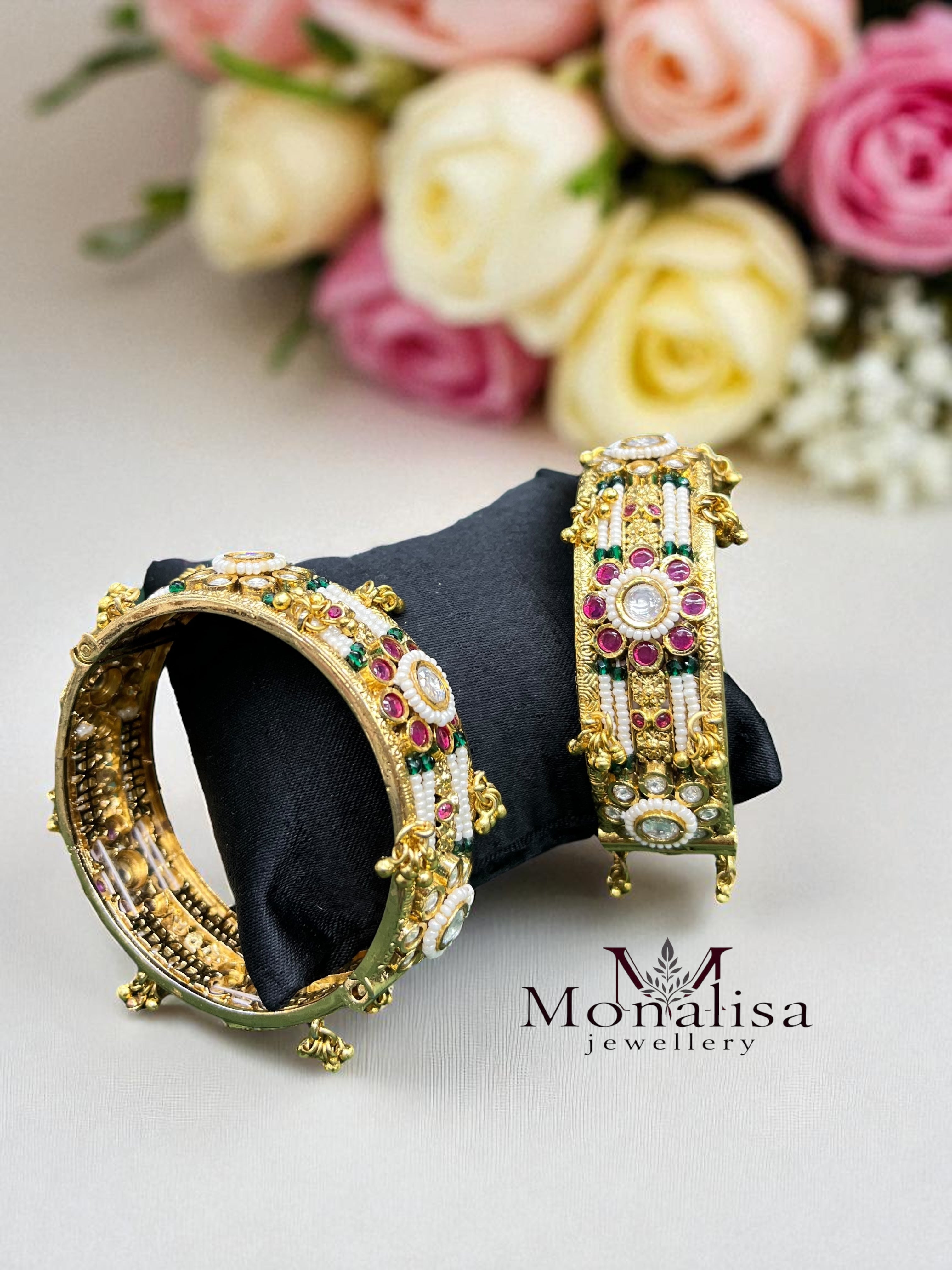 Aiyana Antique Designer Bangle