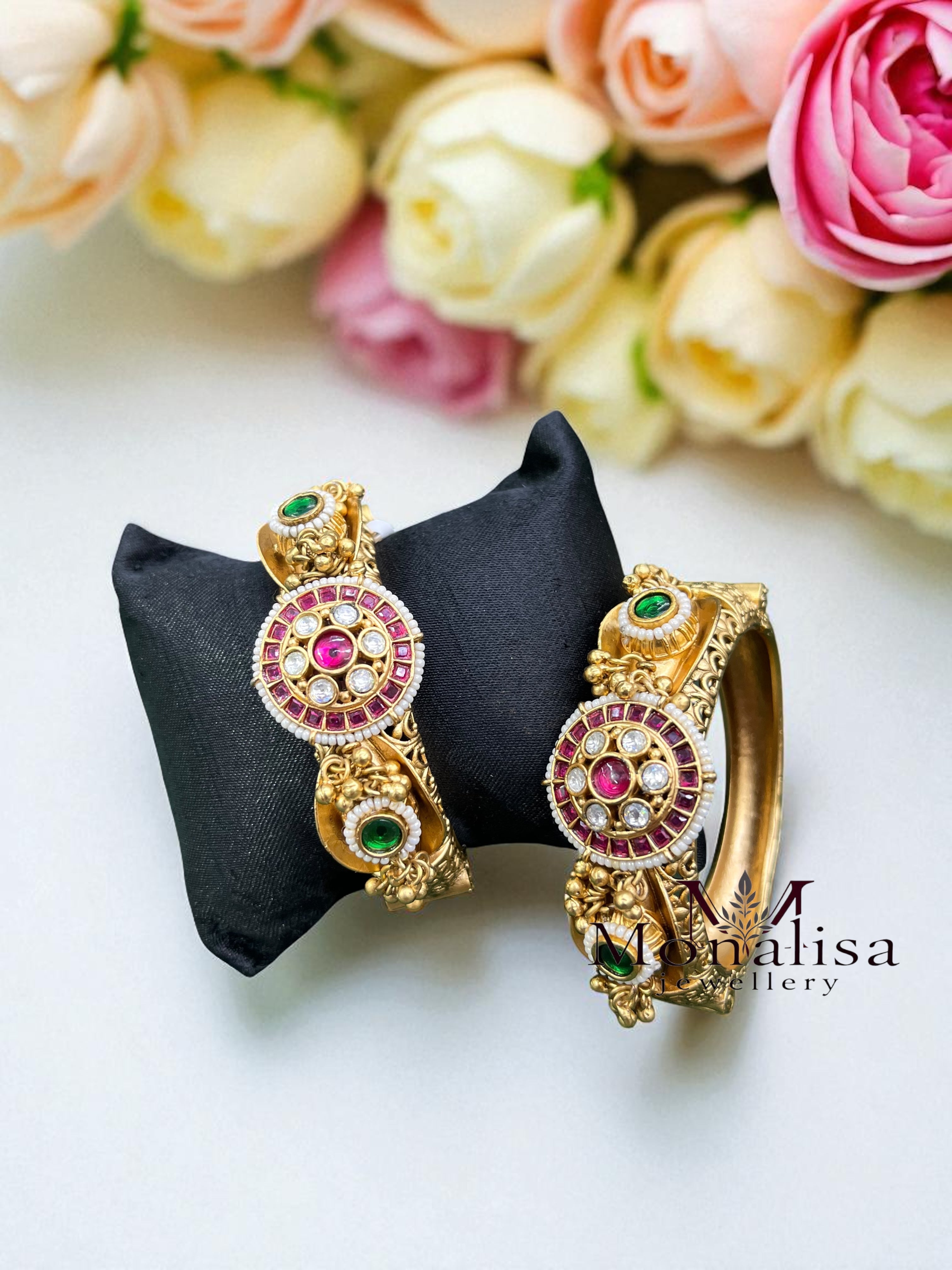 Pehr Jhumki Antique Designer Bangles