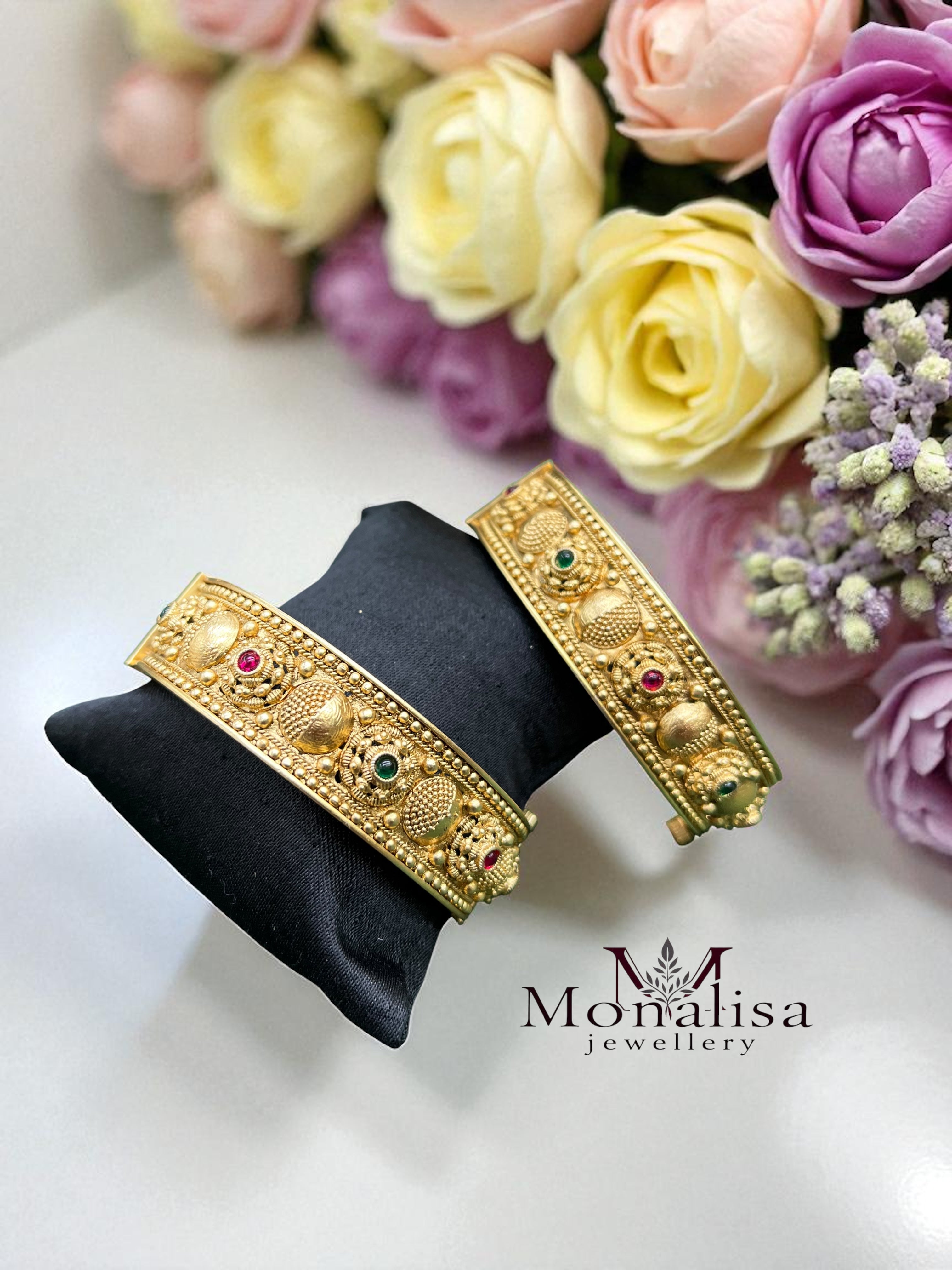 Hansika Antique Designer Bangle