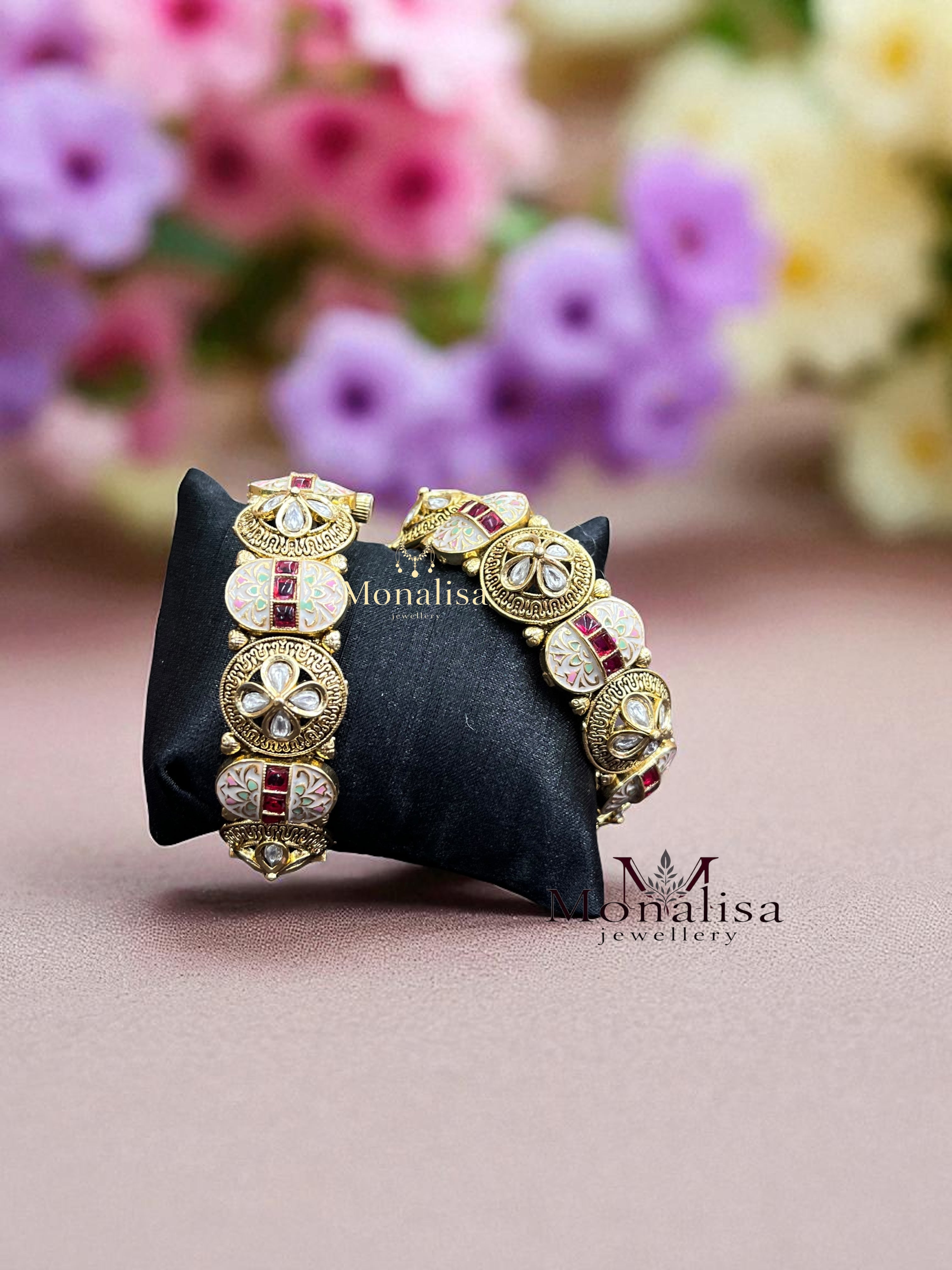 Thiya Antique Designer Bangle