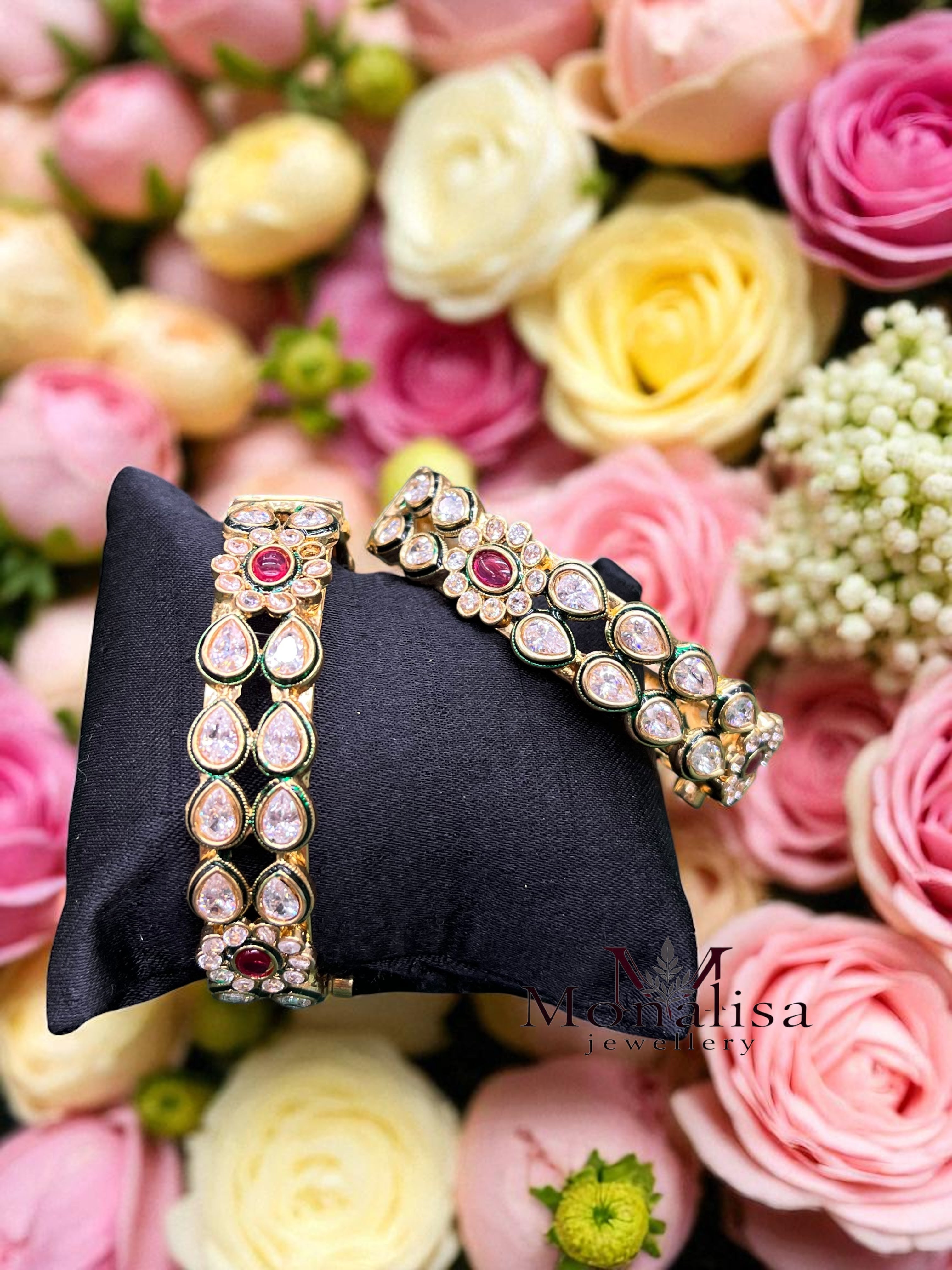 Chahna Antique Designer Bangle