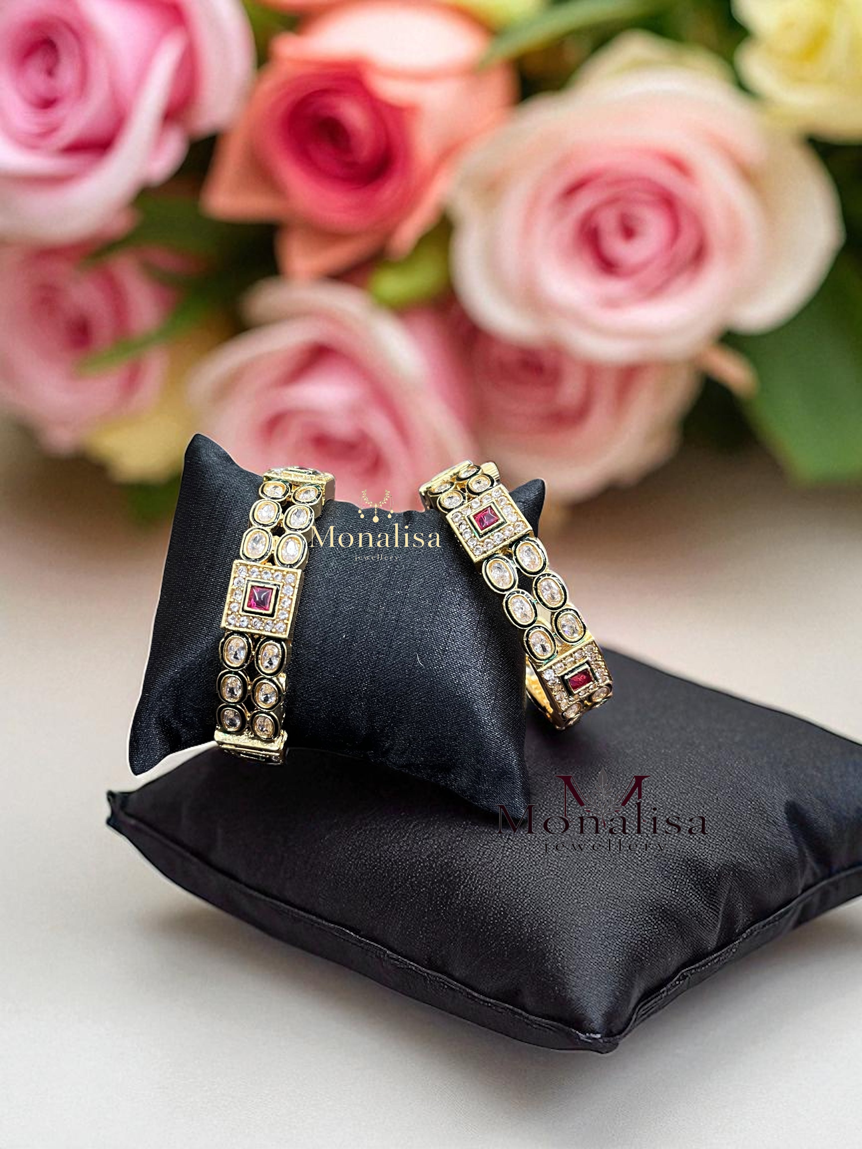 Cammy Antique Designer Bangle