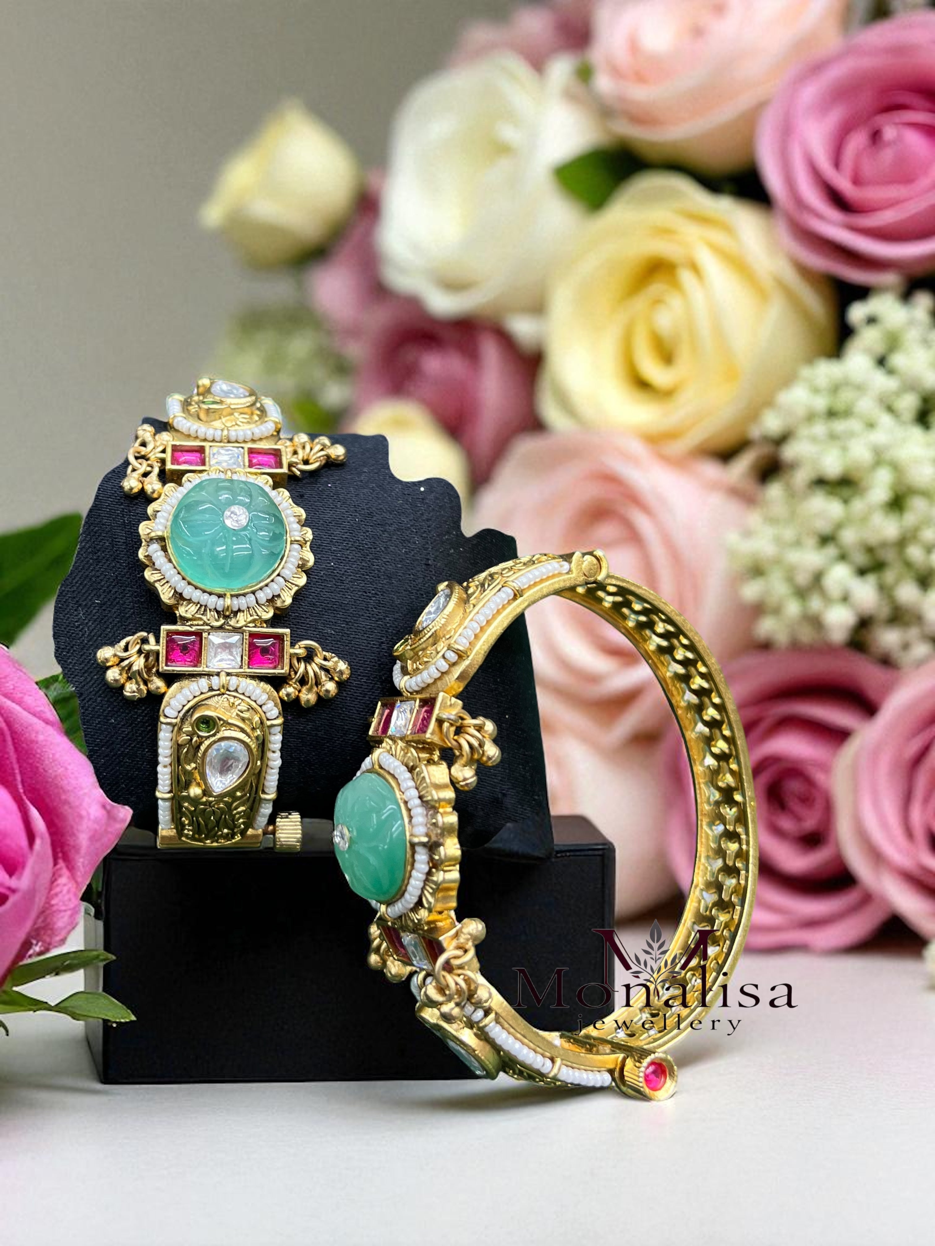Jiva Antique Designer Bangle