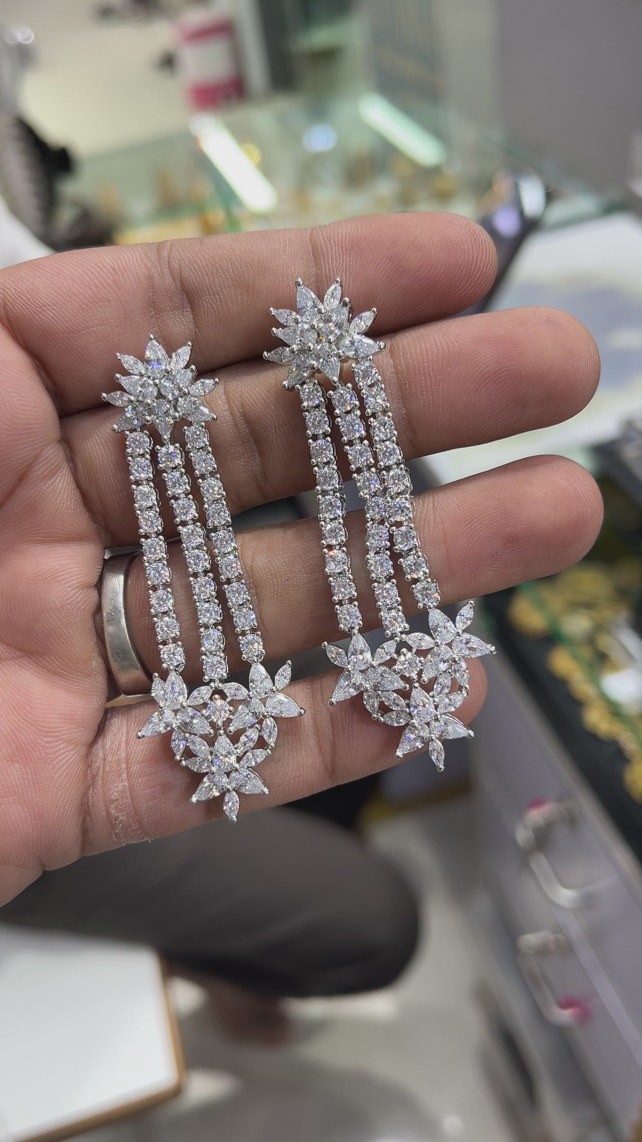 Annika Diamond Earing