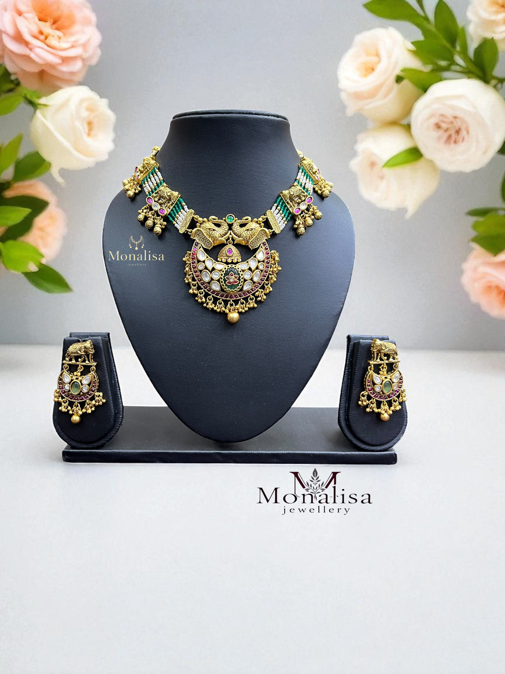 Nirja Antique Designer Necklace Set