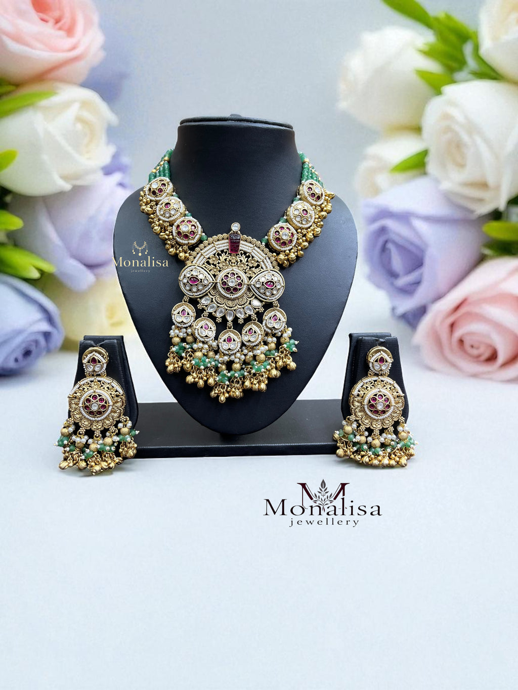 Maitri Antique Designer Necklace Set
