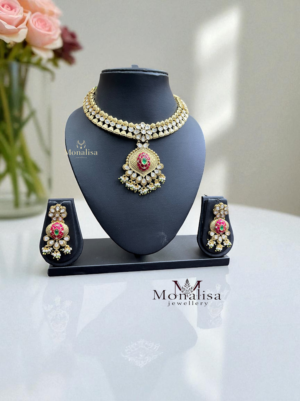 Vrunda Antique Designer Necklace Set