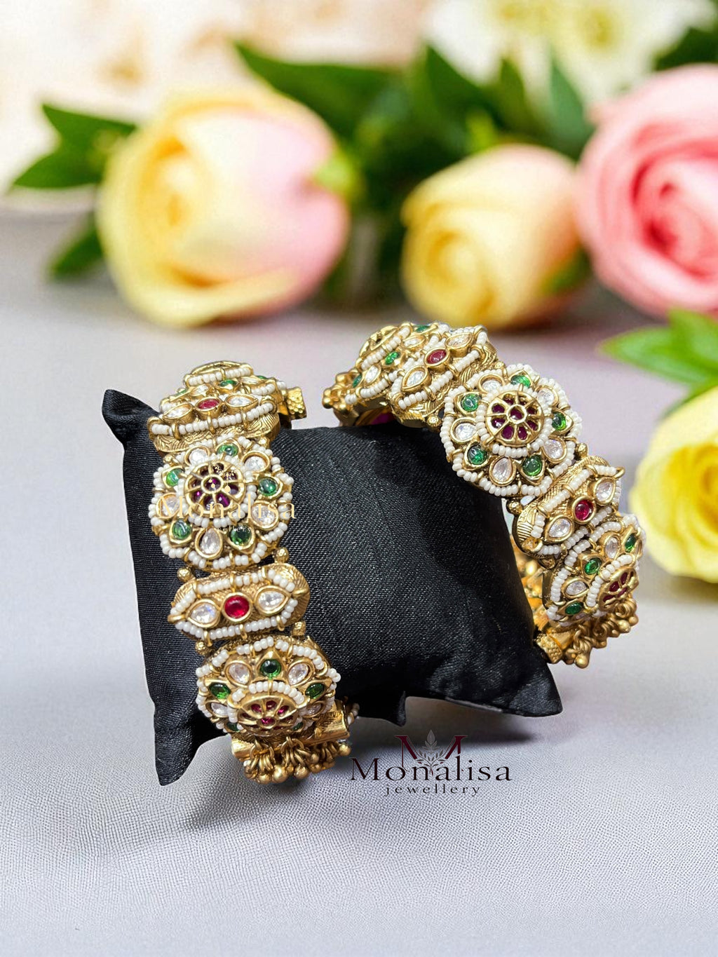 Anaaira Antique Designer Bangle