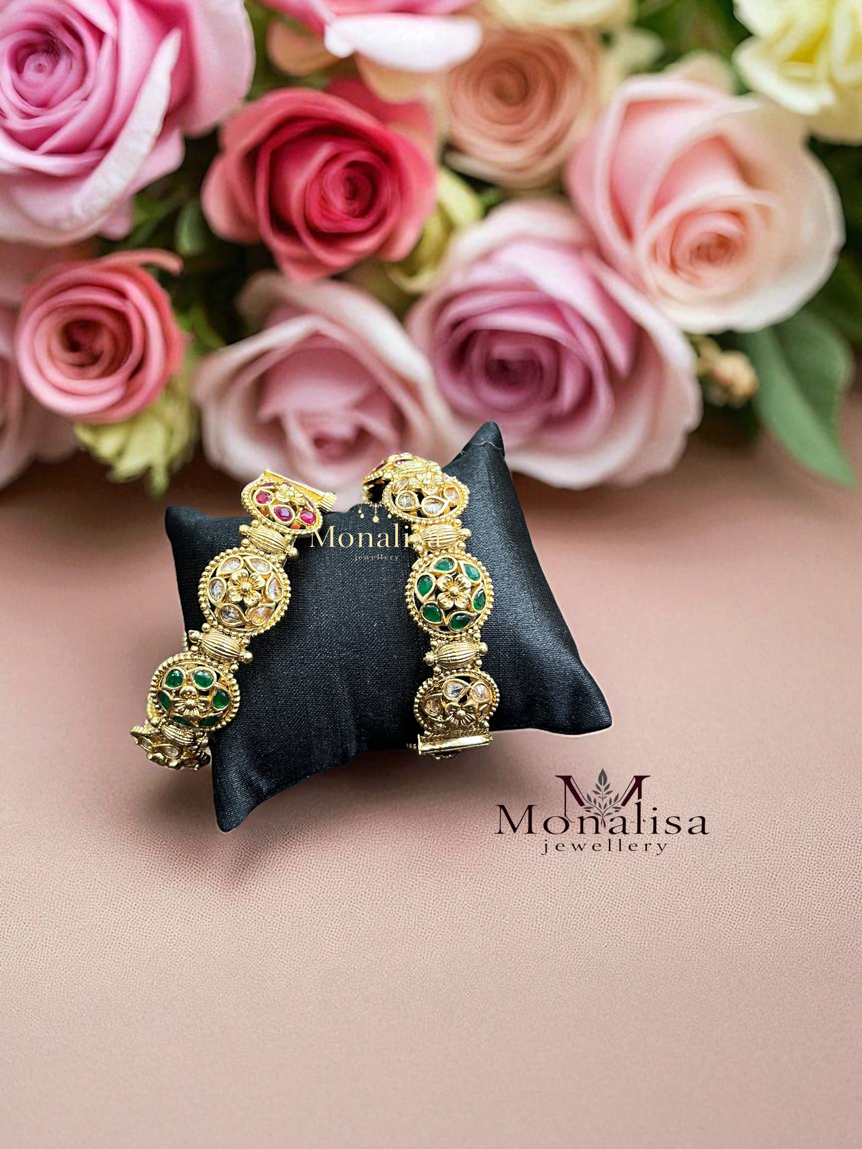 Siddhi Antique Designer Bangle