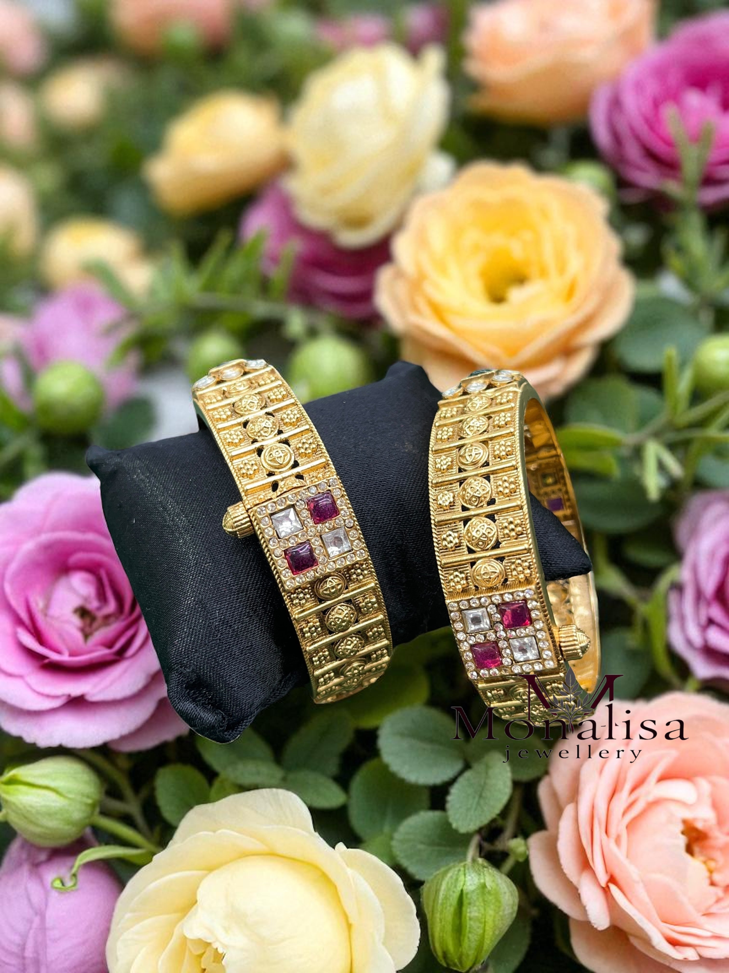 Manshi Antique Designer Bangles