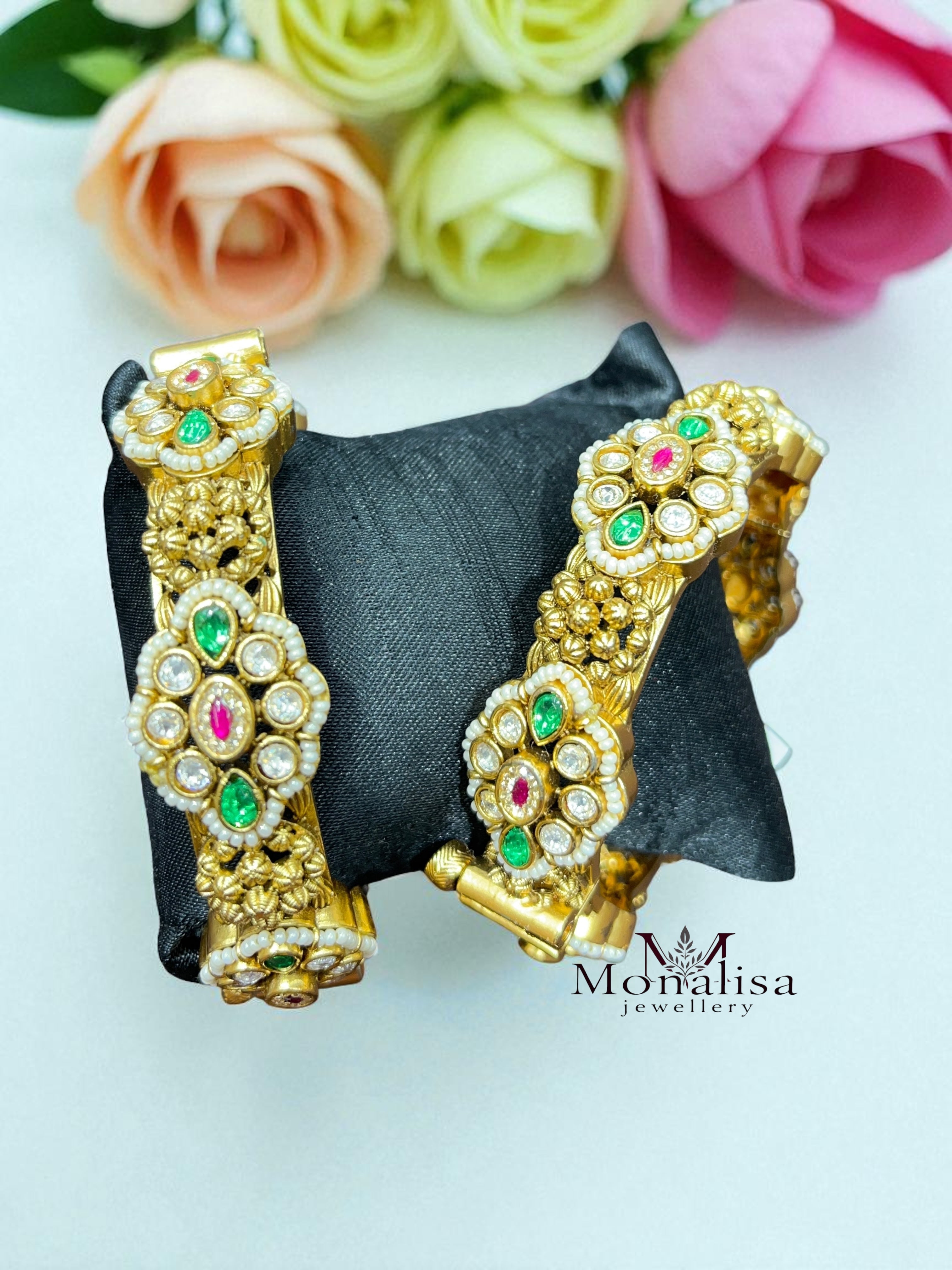 Sweta Antique Designer Bangles