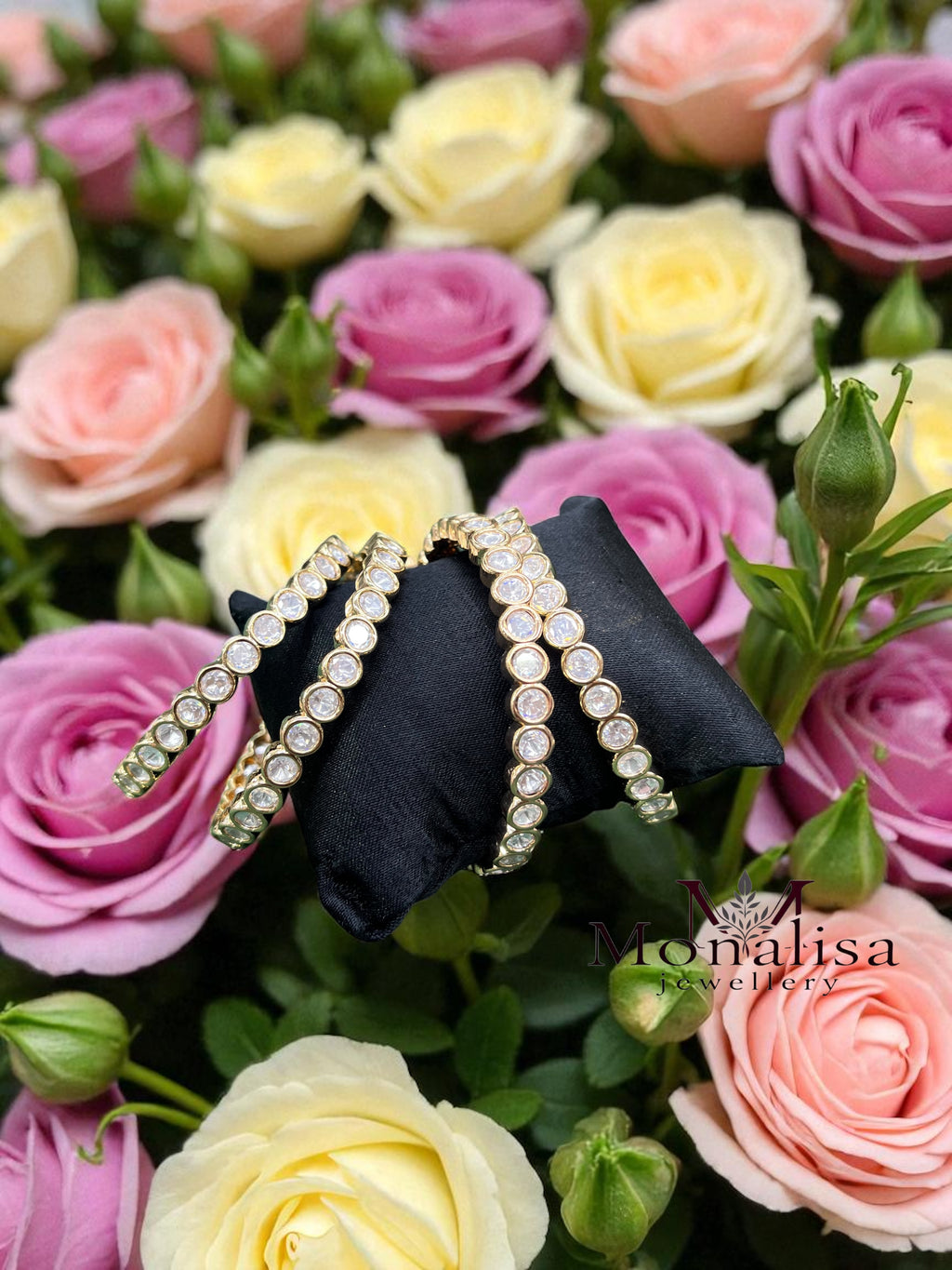 Bhumi Round Polki Designer Bangles