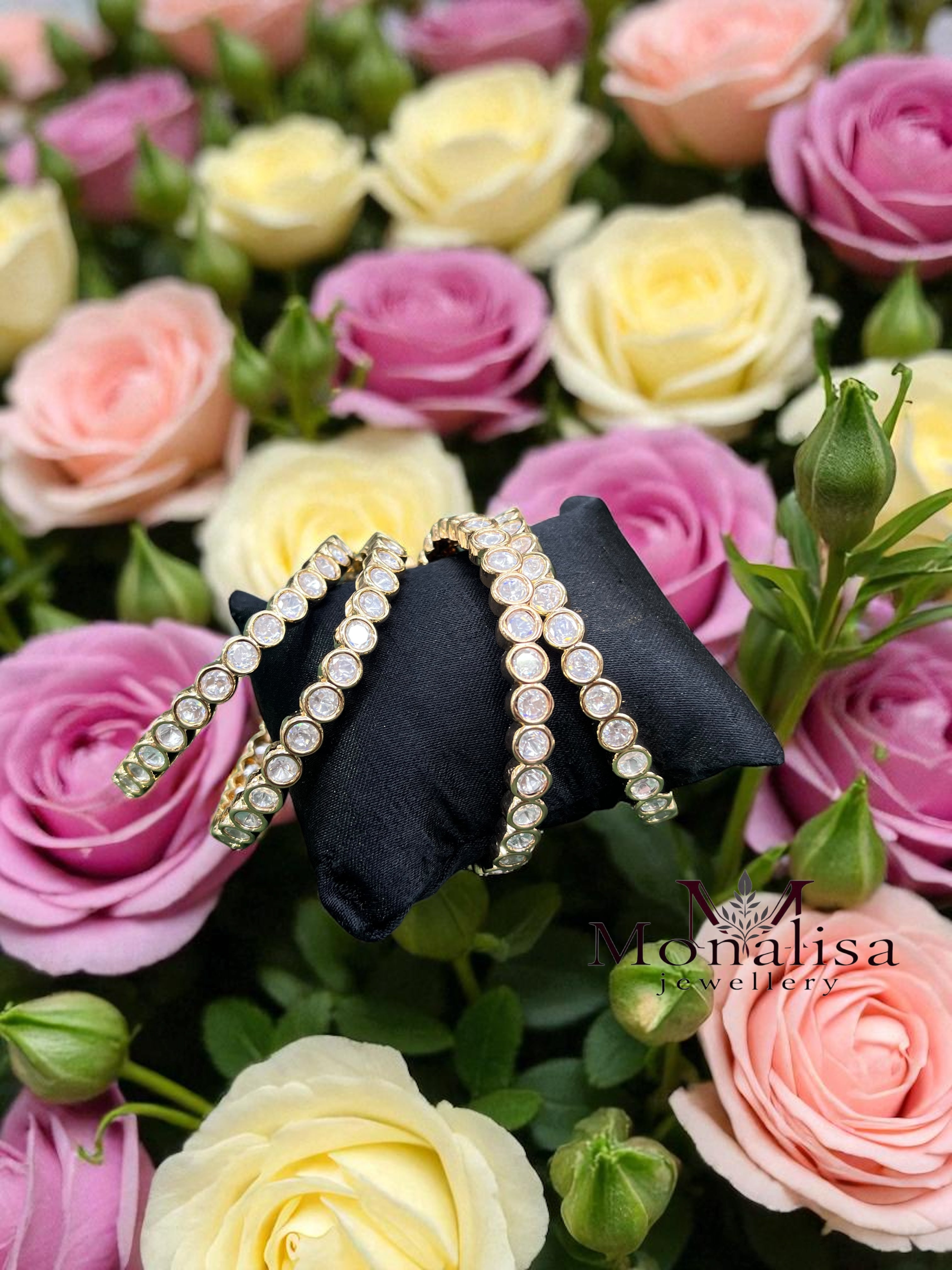 Bhumi Round Polki Designer Bangles