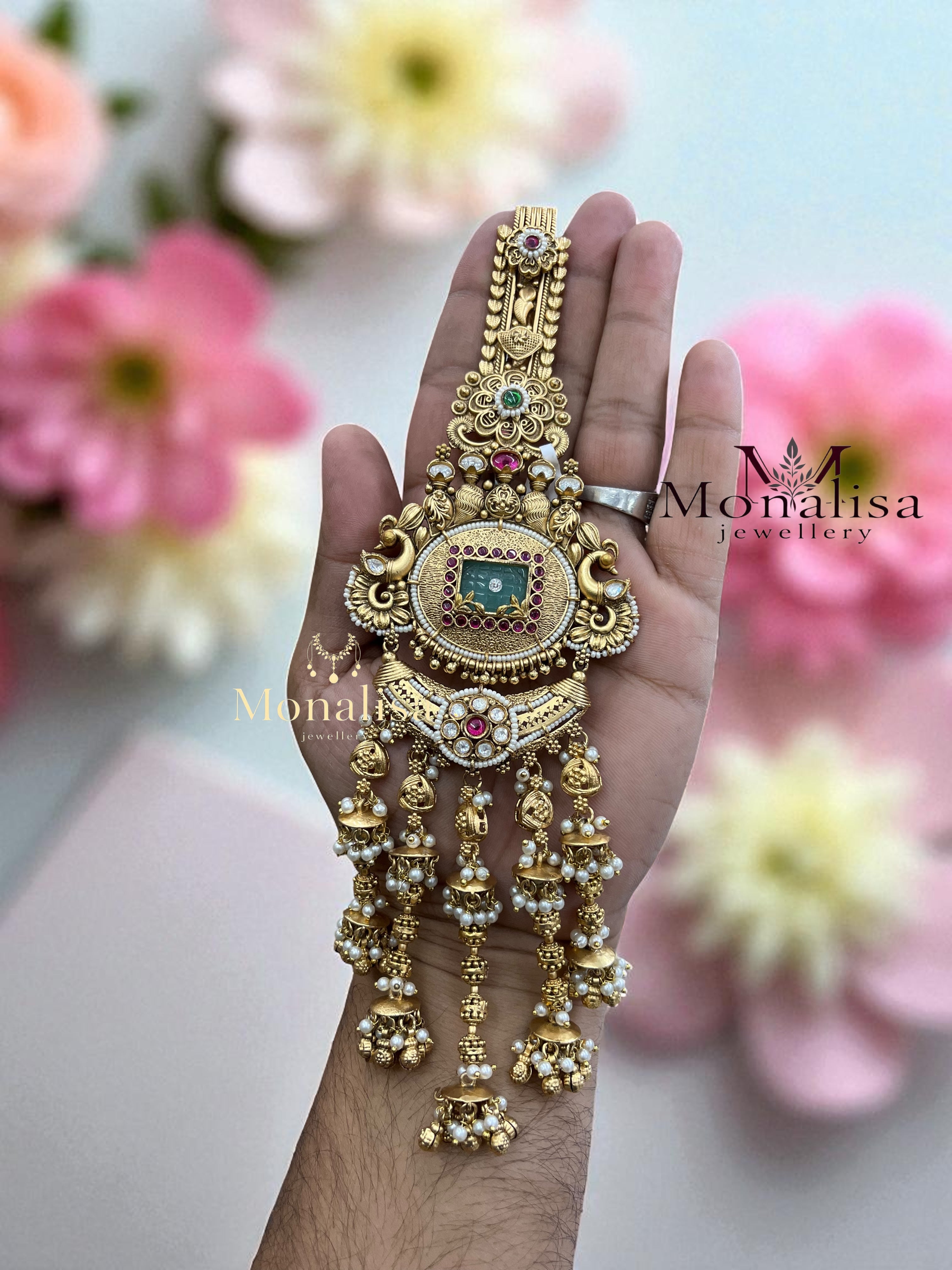 Minika Antique Designer Challa