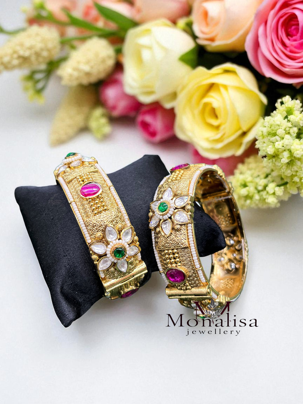 Avanti Antique Designer Bangle