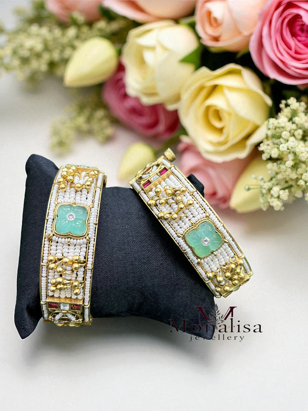 Bhuvi Antique Designer Bangle