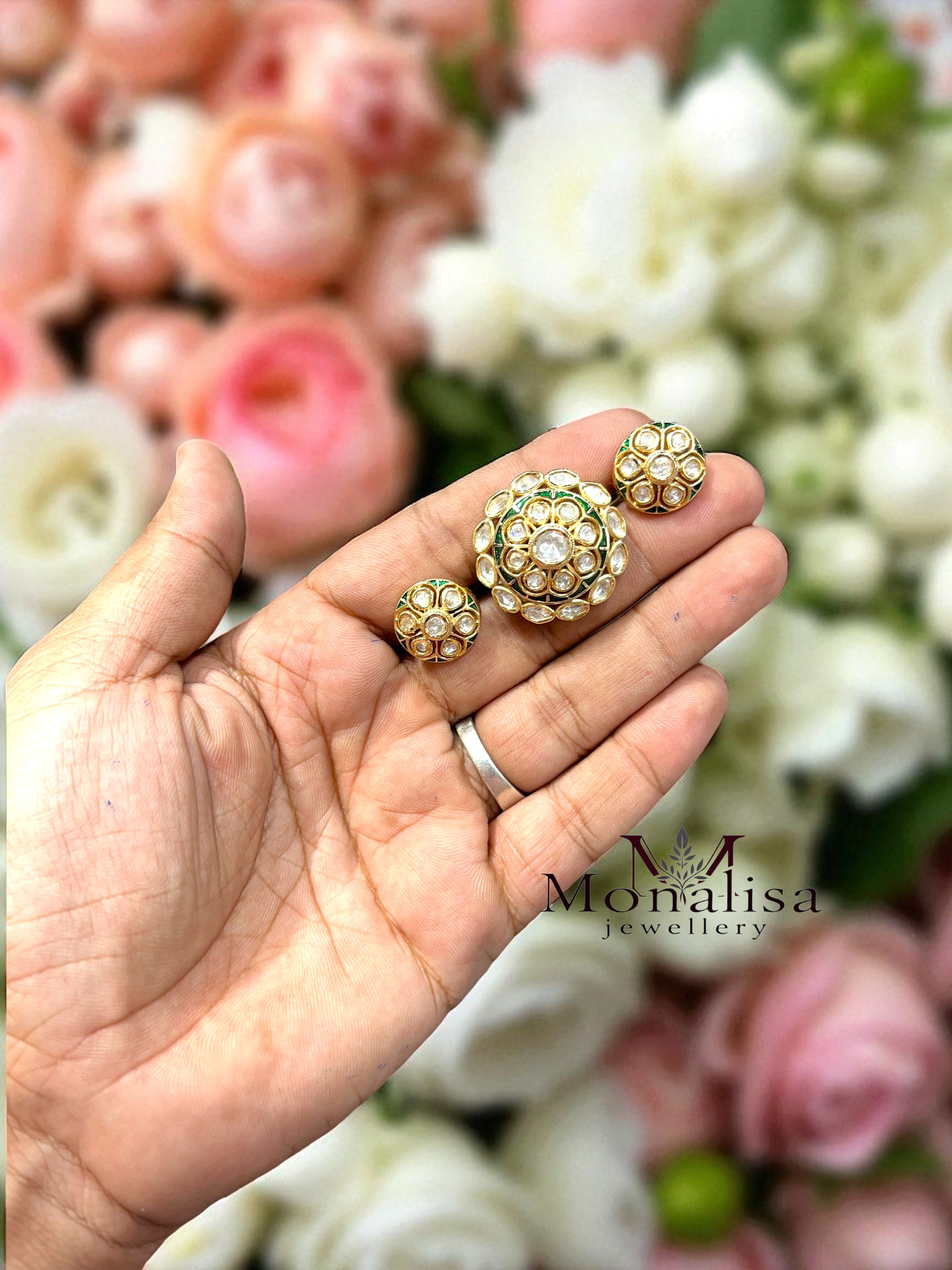 Rajvika Two Finger Designer Ring