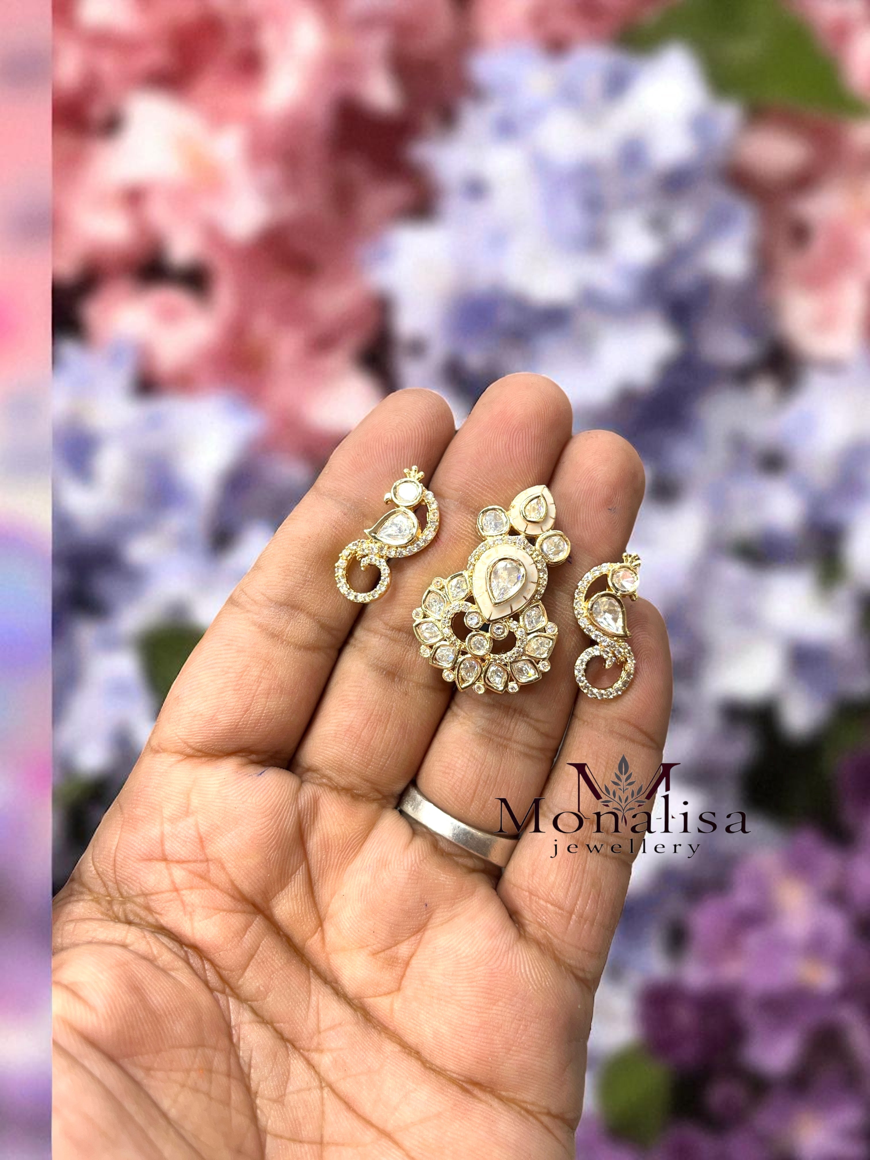 Morya Two Finger Designer Ring
