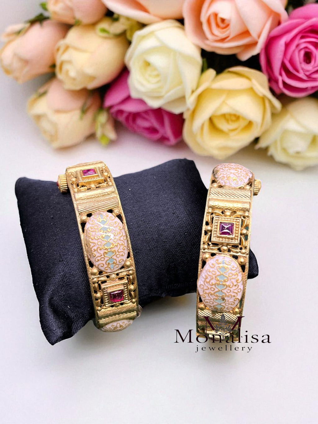 Taarika Antique Designer Bangle