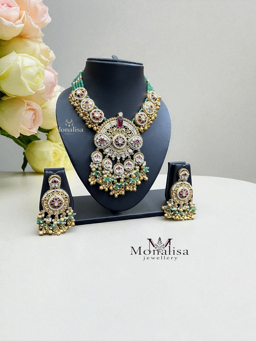 Maitri Antique Designer Necklace Set
