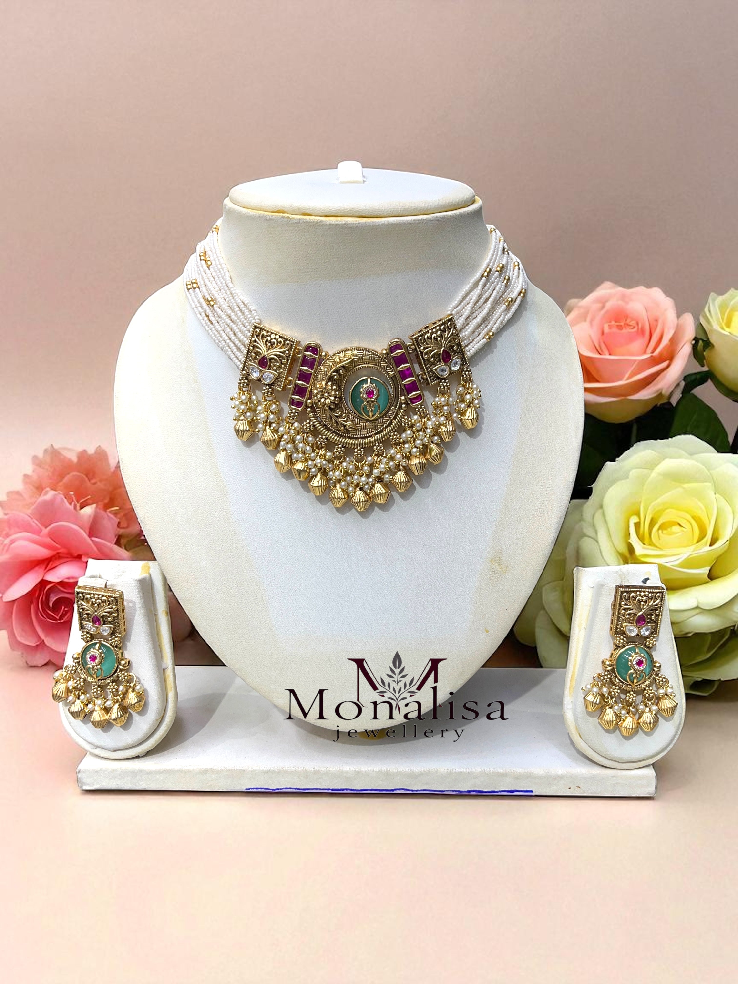 Shaivi Antique Designer Necklace Set