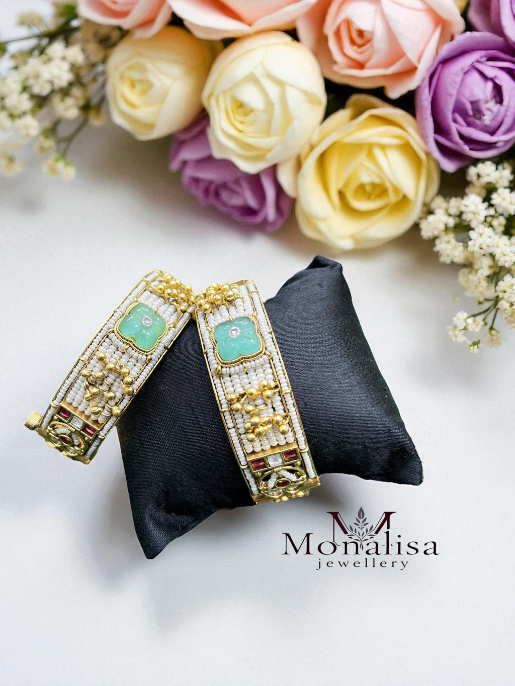 Bhuvi Antique Designer Bangle