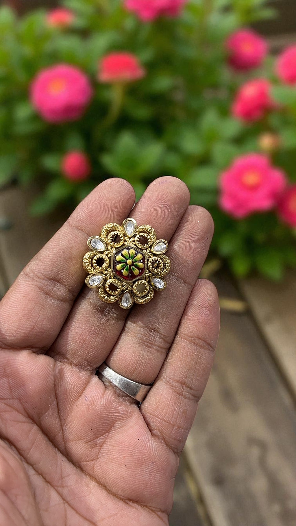 Svara Antique Designer Ring