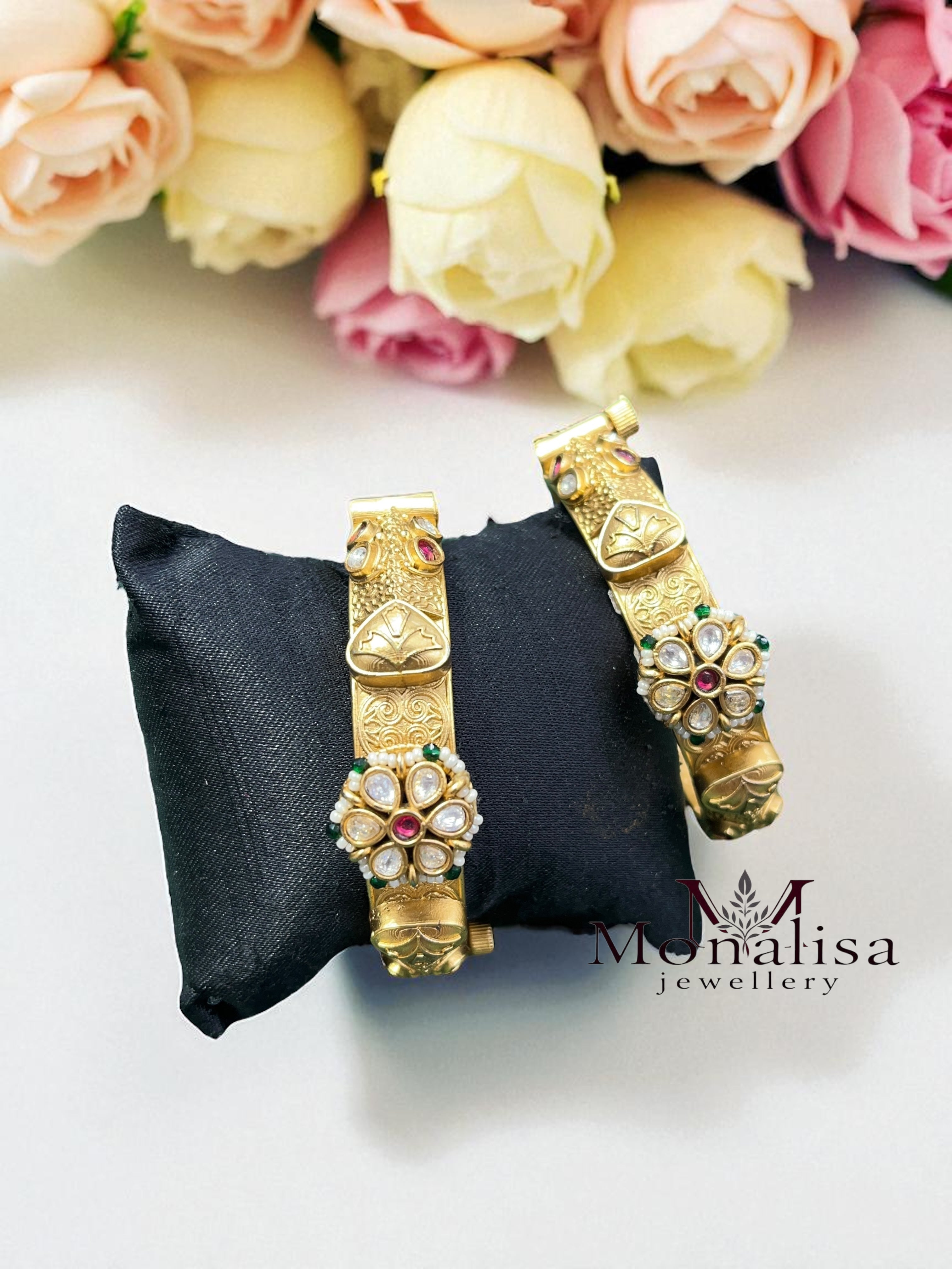 Hemakshi Antique Designer Bangles