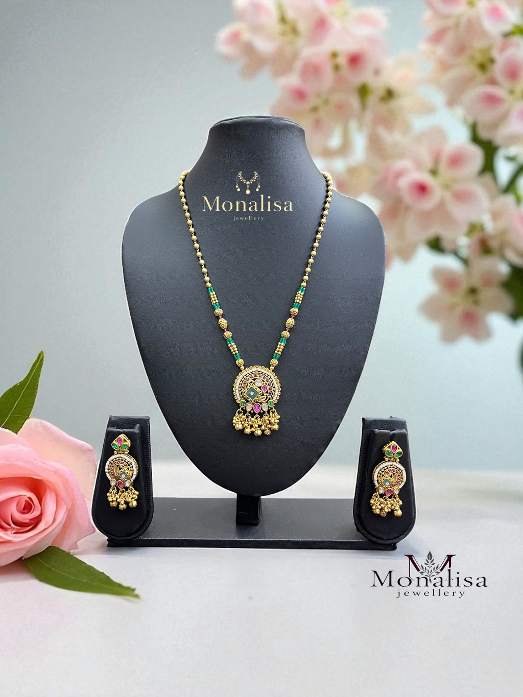 Prathia Antique Designer Pendant set