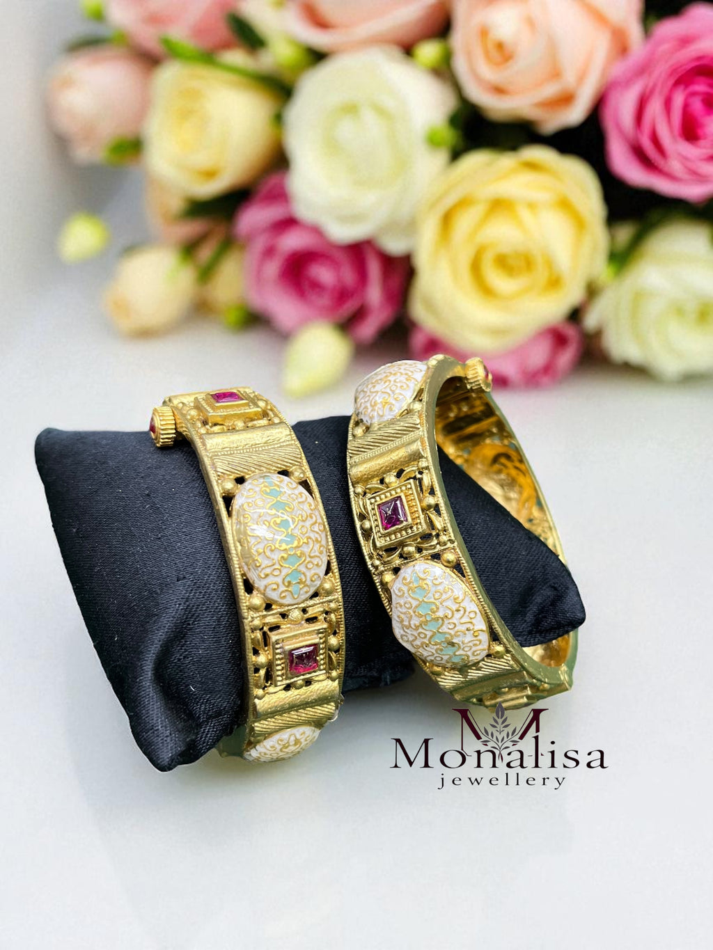 Taarika Antique Designer Bangle