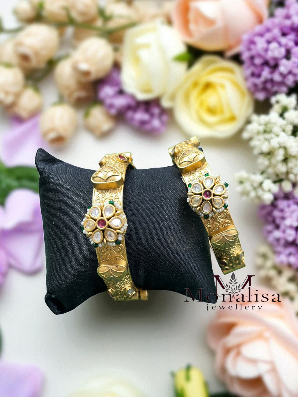 Hemakshi Antique Designer Bangles